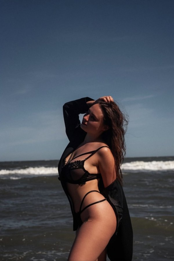 b66503ea-fd9a-4fe3-8b0a-f32957a304ab.jpg